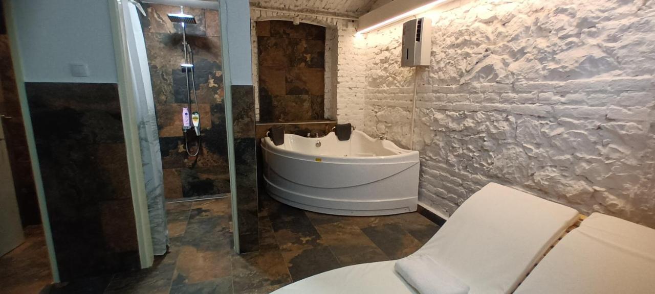 Old Cafe Spa Apartment Belgrado Esterno foto
